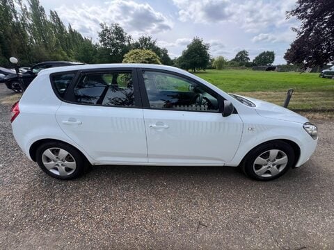 Kia Ceed 1 9