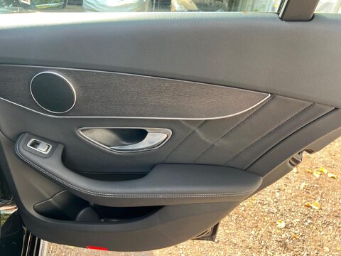 Mercedes-Benz C Class C 300 AMG LINE PREMIUM 47