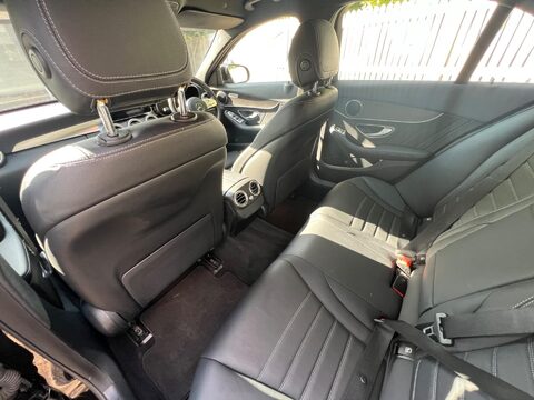 Mercedes-Benz C Class C 300 AMG LINE PREMIUM 56
