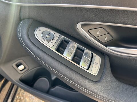 Mercedes-Benz C Class C 300 AMG LINE PREMIUM 41
