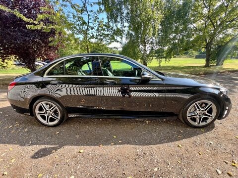 Mercedes-Benz C Class C 300 AMG LINE PREMIUM 17