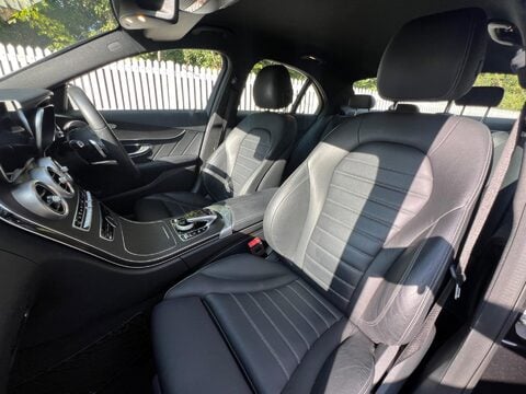 Mercedes-Benz C Class C 300 AMG LINE PREMIUM 62