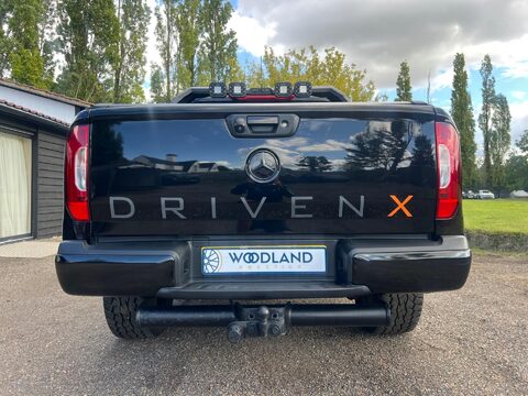 Mercedes-Benz X Class X250 D 4MATIC POWER 23