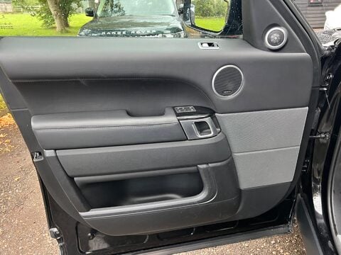Land Rover Range Rover Sport HSE DYNAMIC BLACK 45