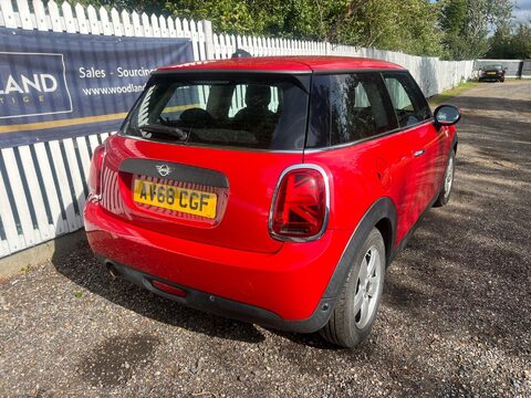 Mini Hatch ONE 3