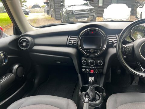 Mini Hatch ONE 35