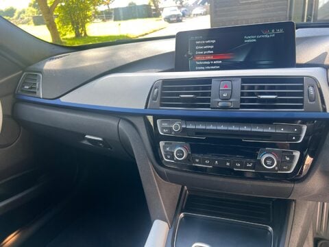 BMW 3 Series 335D XDRIVE M SPORT TOURING 32