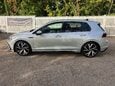 Volkswagen Golf R-LINE TSI 9