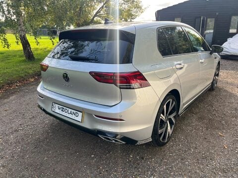 Volkswagen Golf R-LINE TSI 15