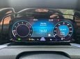 Volkswagen Golf R-LINE TSI 61
