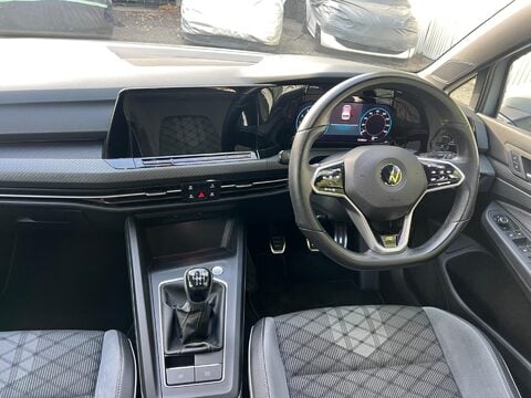 Volkswagen Golf R-LINE TSI 50