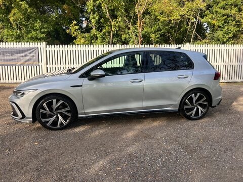 Volkswagen Golf R-LINE TSI 10