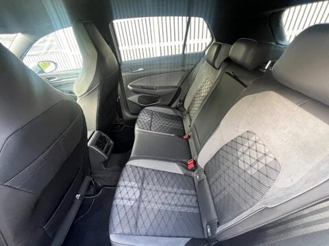 Volkswagen Golf R-LINE TSI 51