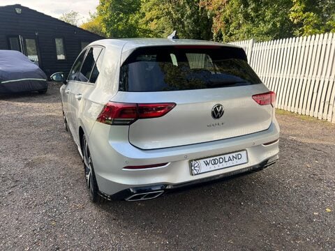 Volkswagen Golf R-LINE TSI 17