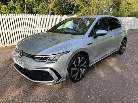 Volkswagen Golf R-LINE TSI 6