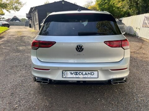 Volkswagen Golf R-LINE TSI 16