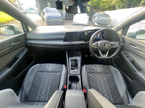 Volkswagen Golf R-LINE TSI 45