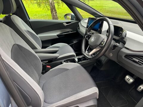 Volkswagen ID.3 Pro Performance 58kWh Business Auto 5dr 25