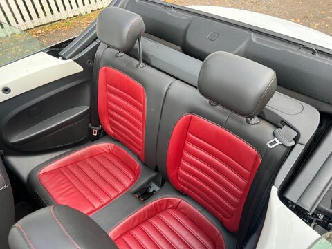 Volkswagen Beetle 60S EDITION TDI 35