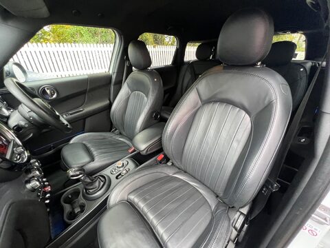 Mini Countryman COOPER 49