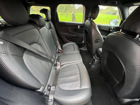 Mini Countryman COOPER 39