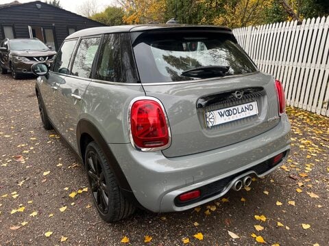 Mini Hatch COOPER S 13