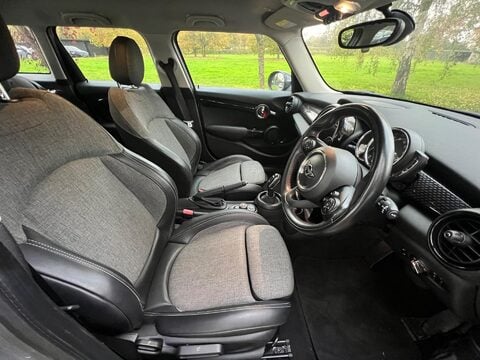 Mini Hatch COOPER S 33