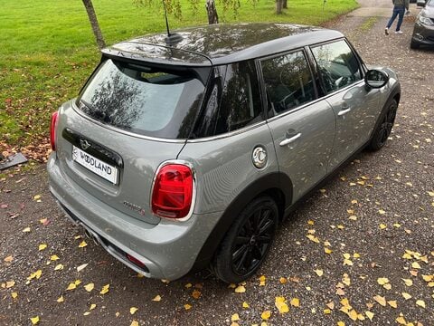 Mini Hatch COOPER S 21