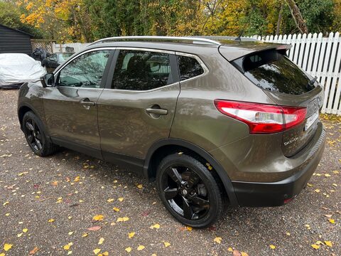 Nissan Qashqai N-TEC PLUS DIG-T XTRONIC 10