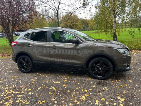 Nissan Qashqai N-TEC PLUS DIG-T XTRONIC 16
