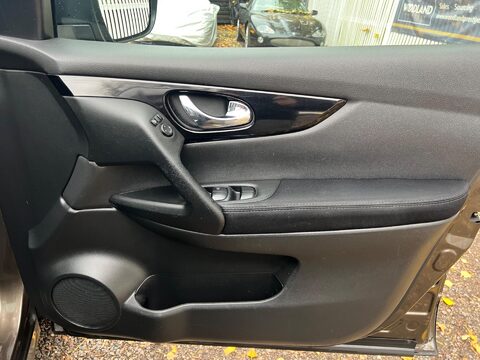 Nissan Qashqai N-TEC PLUS DIG-T XTRONIC 32