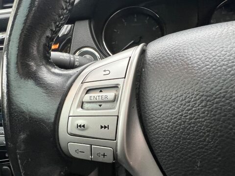 Nissan Qashqai N-TEC PLUS DIG-T XTRONIC 35