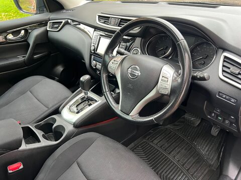 Nissan Qashqai N-TEC PLUS DIG-T XTRONIC 27