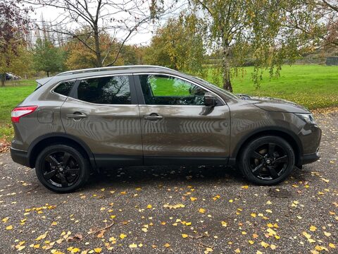 Nissan Qashqai N-TEC PLUS DIG-T XTRONIC 17