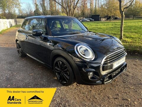 Mini Hatch COOPER SPORT 1