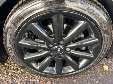 Mini Hatch 2.0 Cooper SD Auto Euro 6 (s/s) 3dr 23