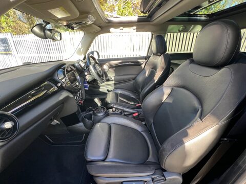 Mini Hatch 2.0 Cooper SD Auto Euro 6 (s/s) 3dr 48