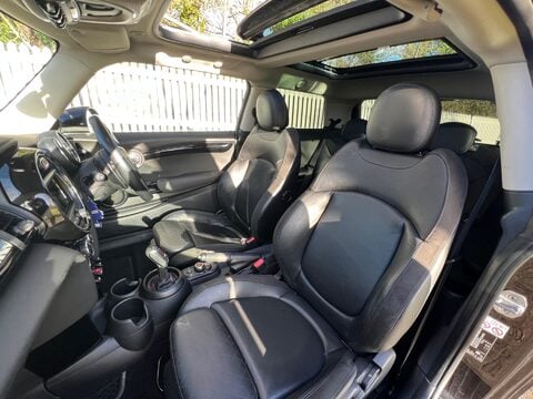 Mini Hatch 2.0 Cooper SD Auto Euro 6 (s/s) 3dr 47