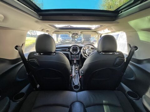 Mini Hatch 2.0 Cooper SD Auto Euro 6 (s/s) 3dr 45