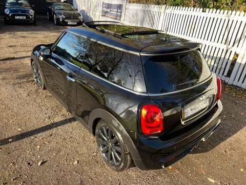Mini Hatch 2.0 Cooper SD Auto Euro 6 (s/s) 3dr 29
