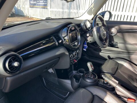 Mini Hatch 2.0 Cooper SD Auto Euro 6 (s/s) 3dr 49