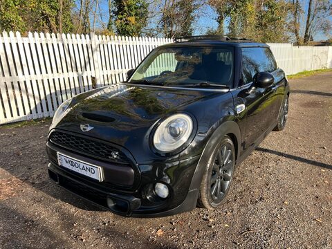 Mini Hatch 2.0 Cooper SD Auto Euro 6 (s/s) 3dr 7