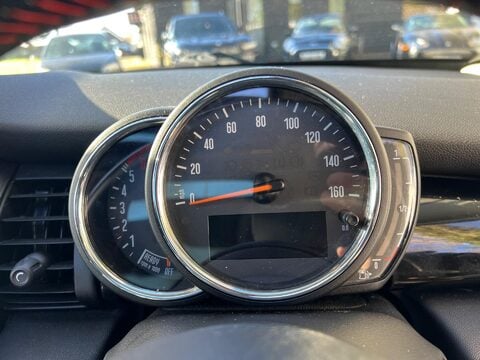 Mini Hatch 2.0 Cooper SD Auto Euro 6 (s/s) 3dr 38