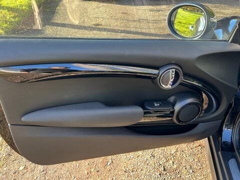 Mini Hatch 2.0 Cooper SD Auto Euro 6 (s/s) 3dr 50