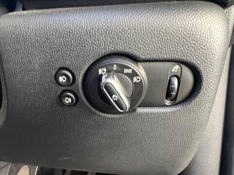 Mini Hatch 2.0 Cooper SD Auto Euro 6 (s/s) 3dr 31