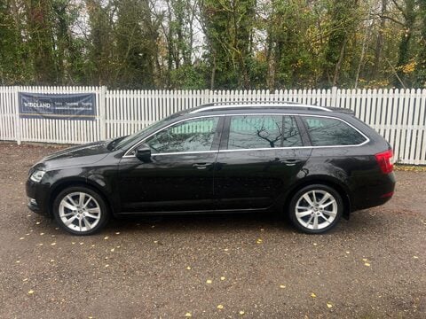 Skoda Octavia SE L TSI DSG 11