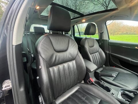 Skoda Octavia SE L TSI DSG 38