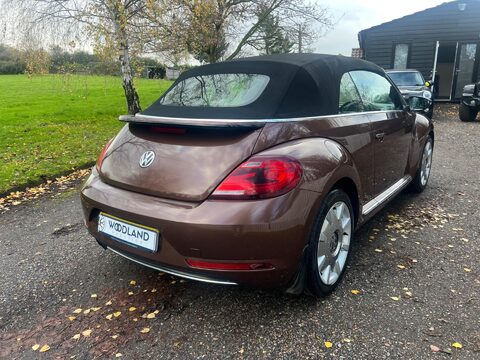 Volkswagen Beetle DESIGN TSI BLUEMOTION TECHNOLOGY 16