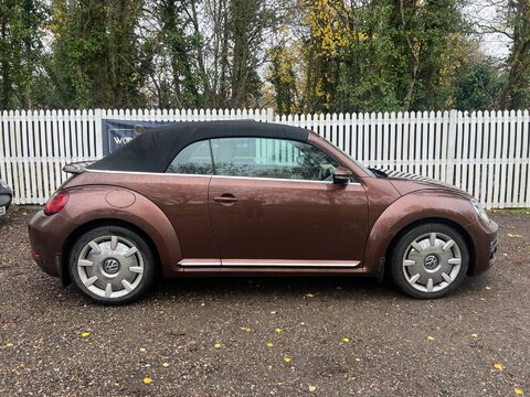 Volkswagen Beetle DESIGN TSI BLUEMOTION TECHNOLOGY 9