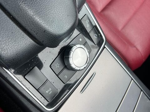 Mercedes-Benz E Class E220 CDI SE 29